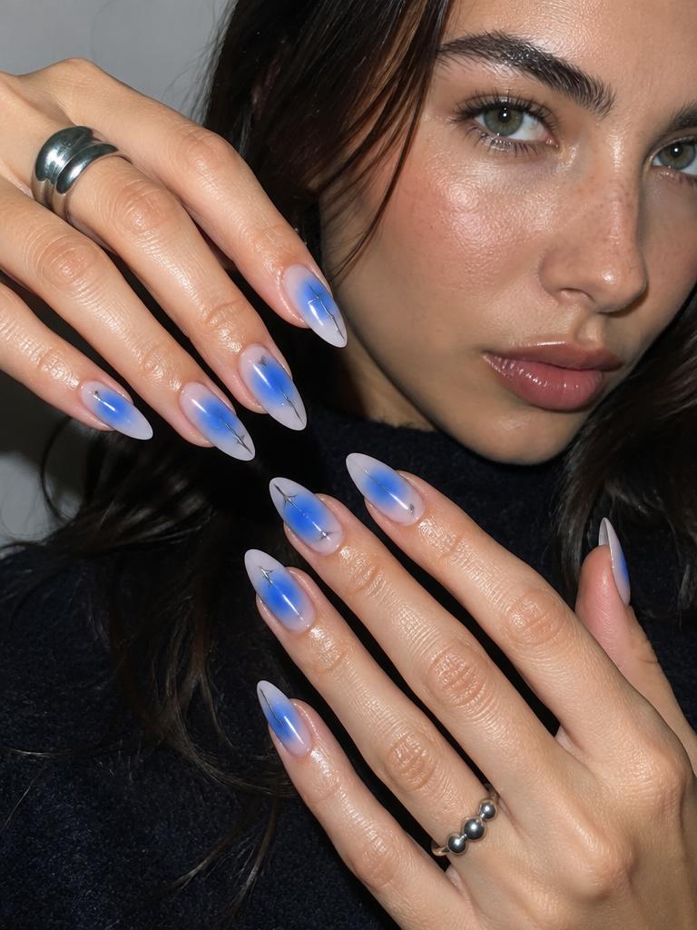 Electric aura custom nail set